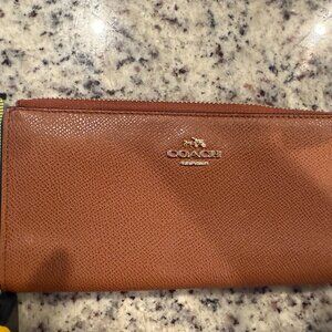 Coach Zip-around Brown Leather Wallet - New